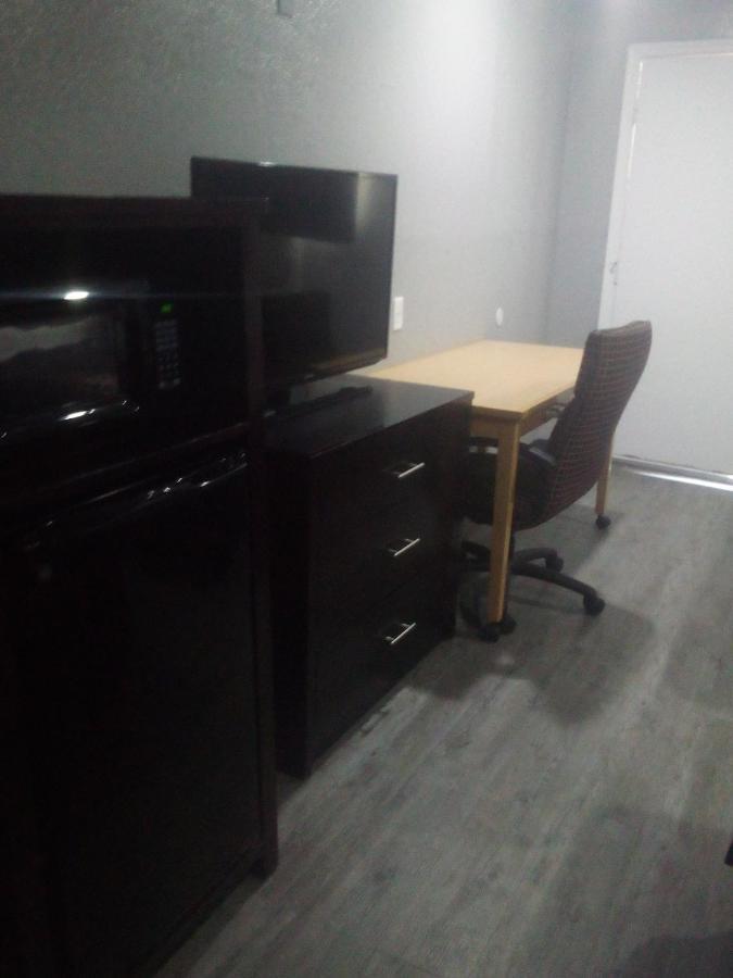 Coachman'S Inn & Suites Waldron Extérieur photo