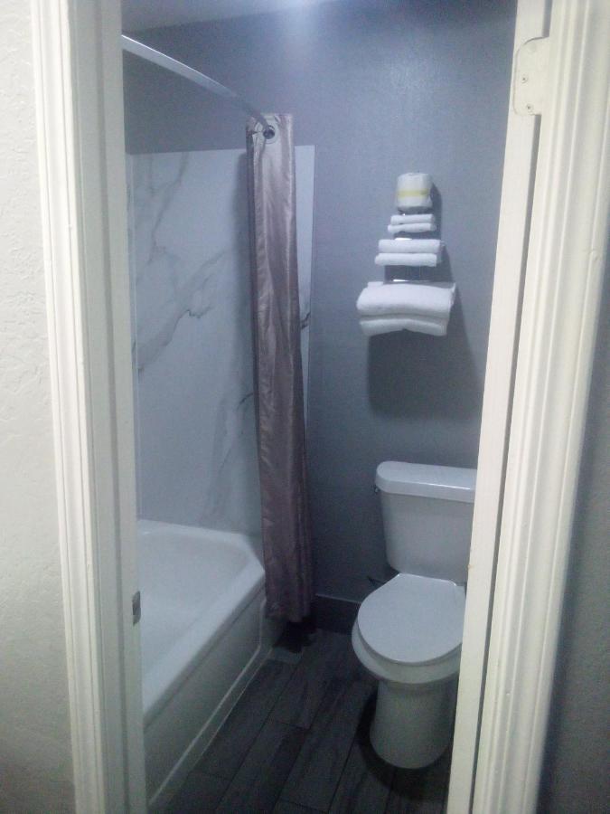 Coachman'S Inn & Suites Waldron Extérieur photo